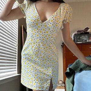 Princess Polly Lemon Print Mini Dress Sz 4